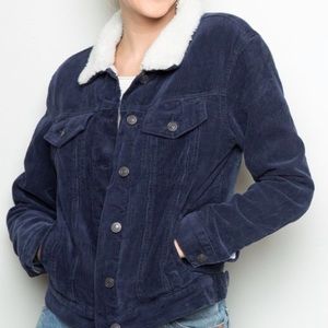Levi’s sherpa lined corduroy jacket